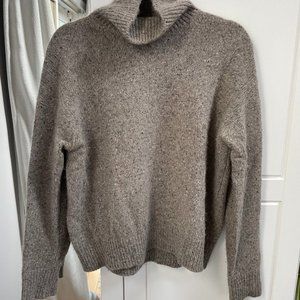 Vince 100% Cashmere Turtleneck Sweater (XS)